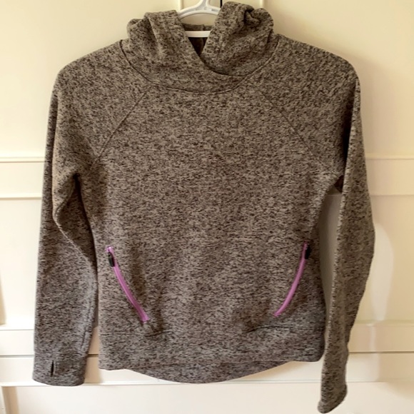 Grey hoodie with zip up pockets. - Picture 1 of 4
